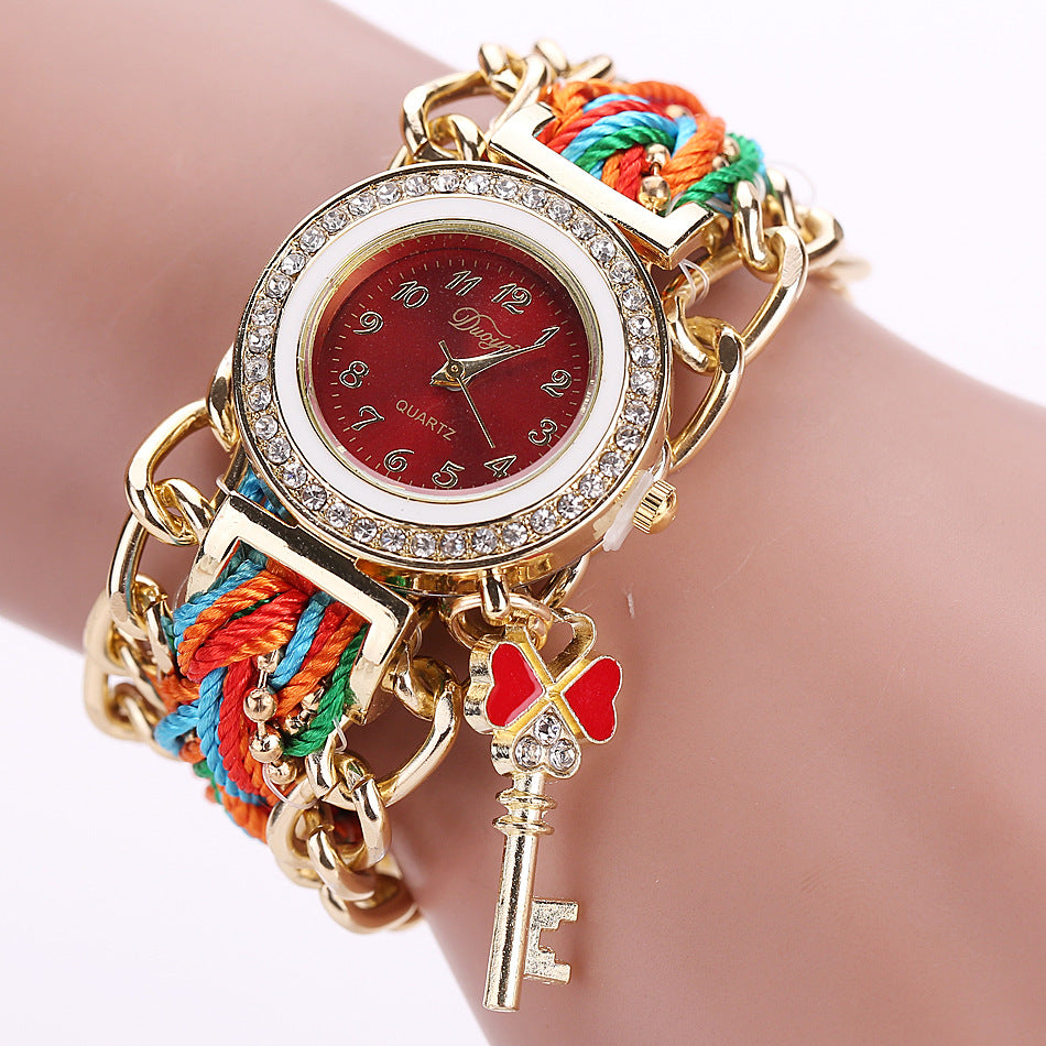 Knit a lady's watch with national style