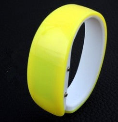 Men and women sports watches bracelets