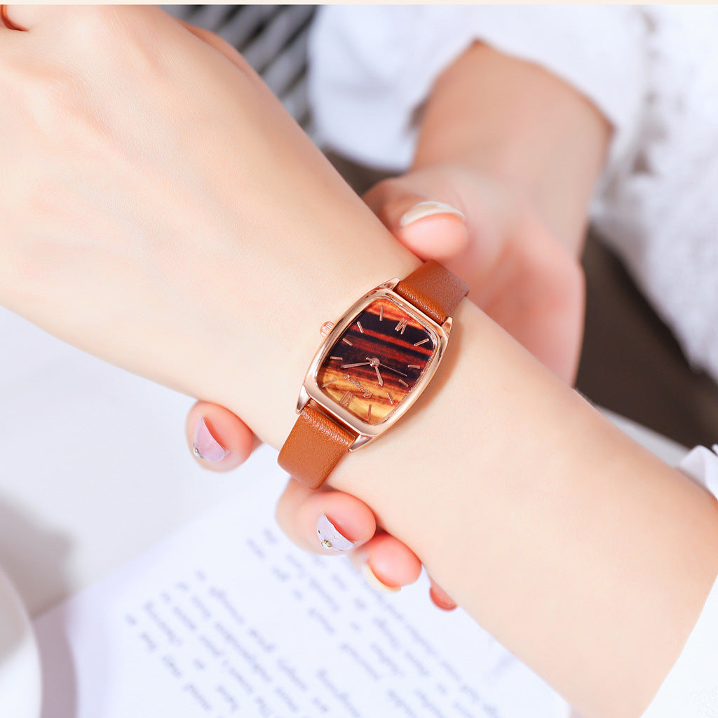 Classic Fashion Square Head Watch Pu Strap Quartz Watch