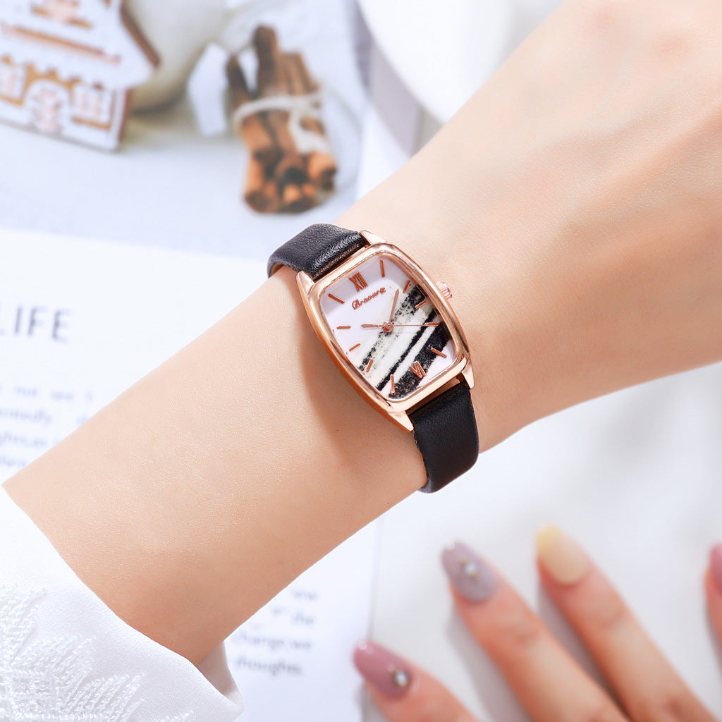 Classic Fashion Square Head Watch Pu Strap Quartz Watch