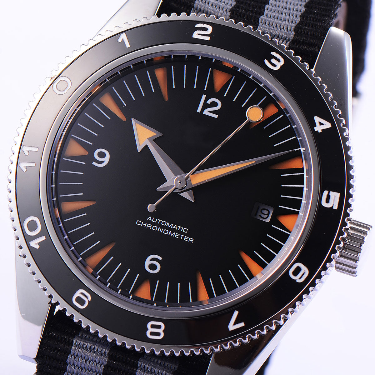 Automatic movement luminous mechanical watch