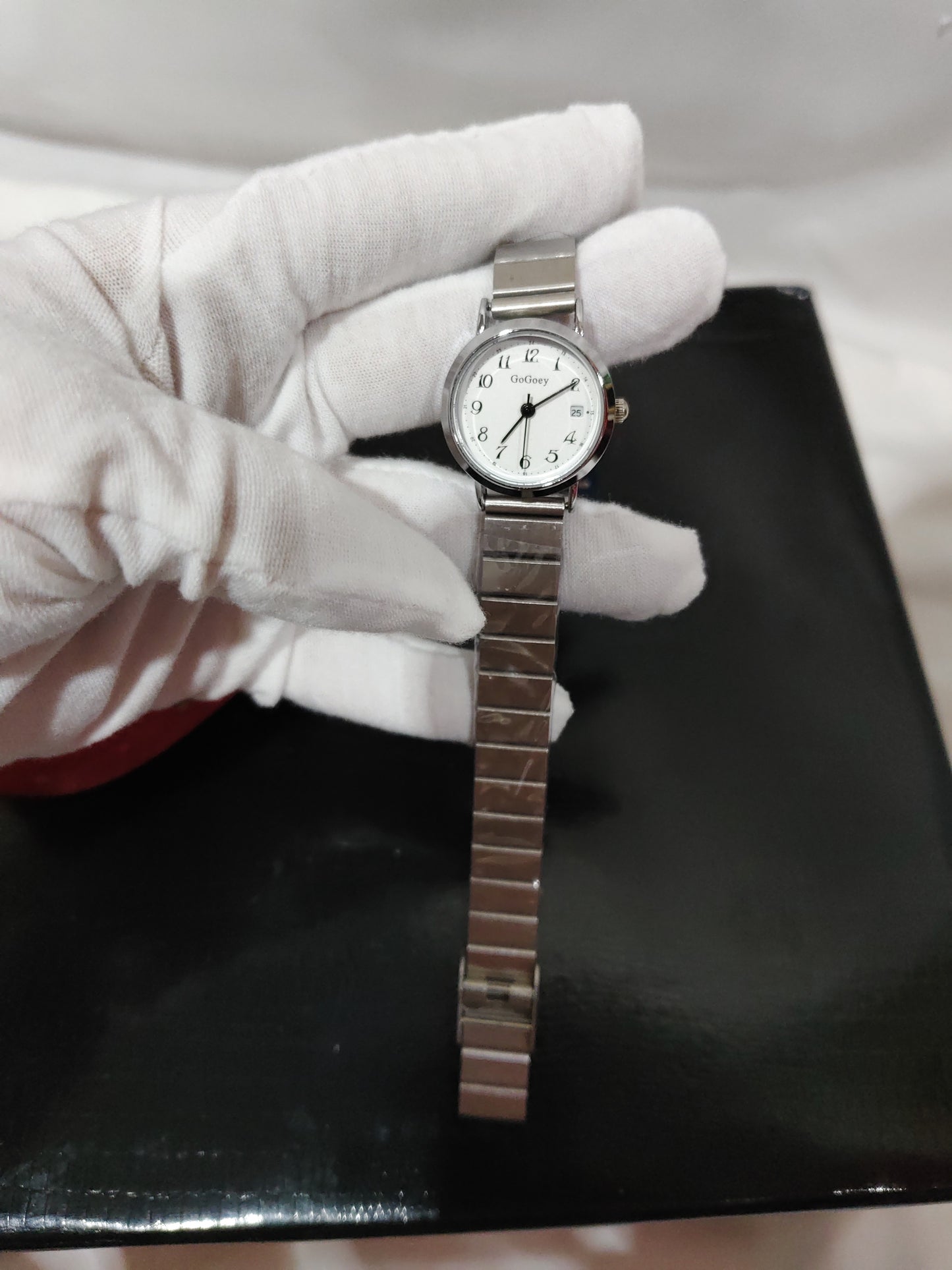 Women's Watches And Stainless Steel