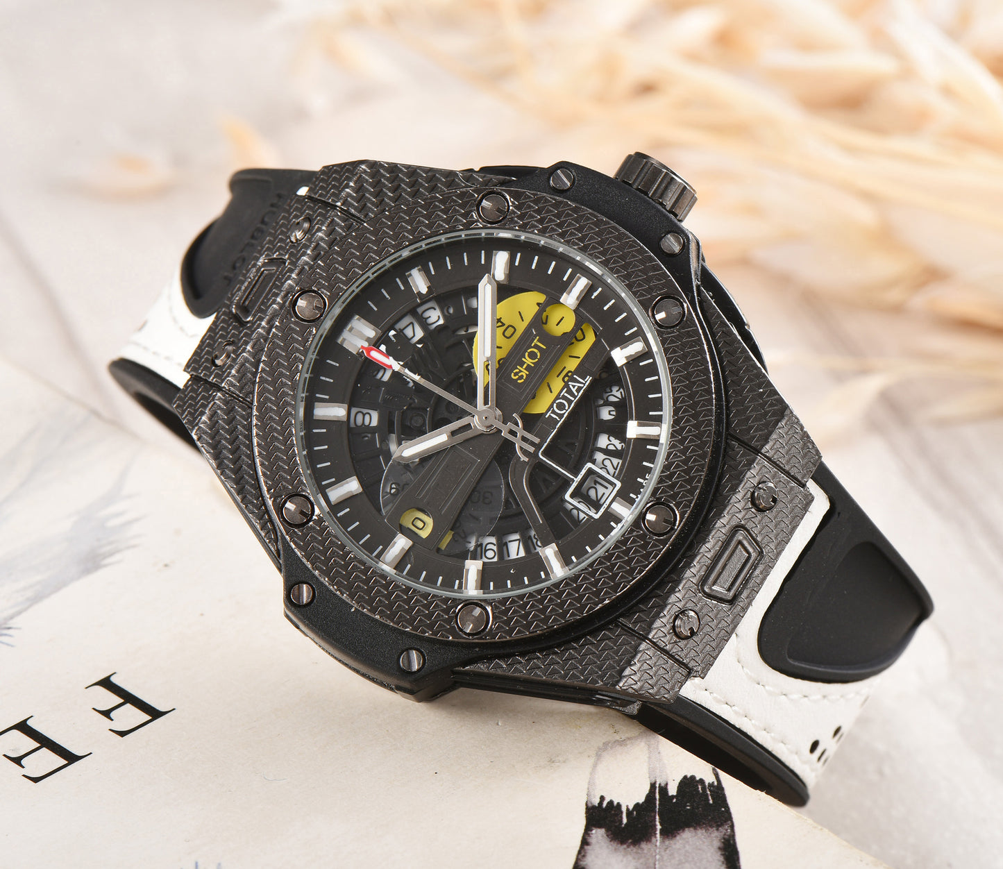 High-end casual hollow quartz watch